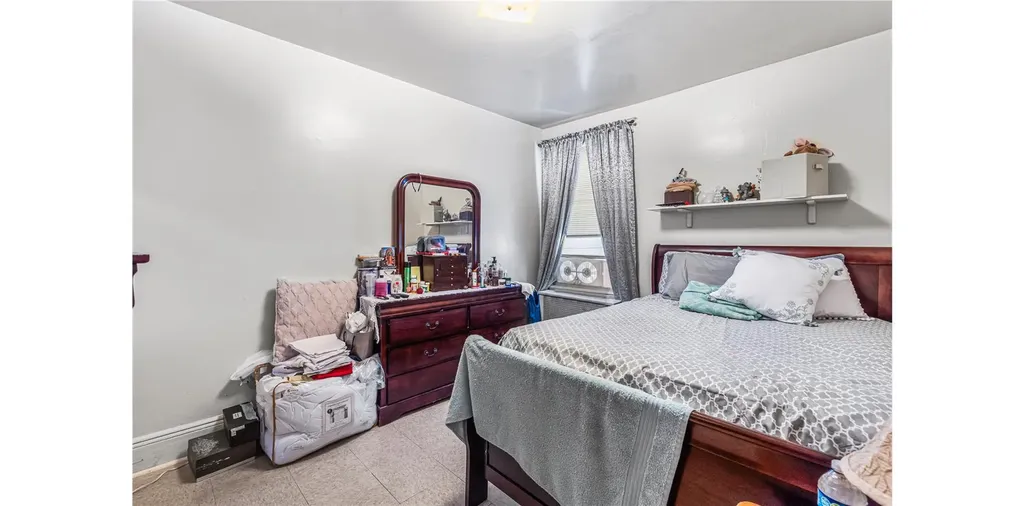 3753 Barnes Avenue Bronx NY 10467