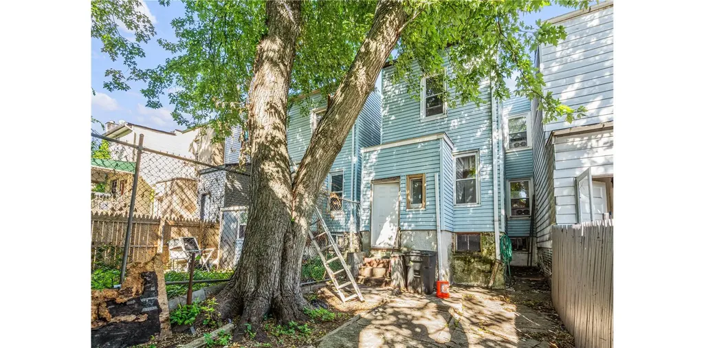 3753 Barnes Avenue Bronx NY 10467