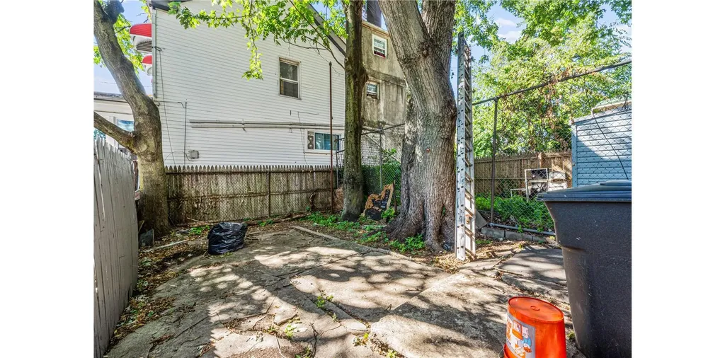 3753 Barnes Avenue Bronx NY 10467