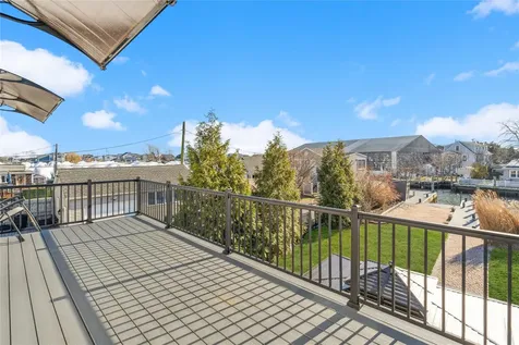 44 Meadow Lane Amityville NY 11701