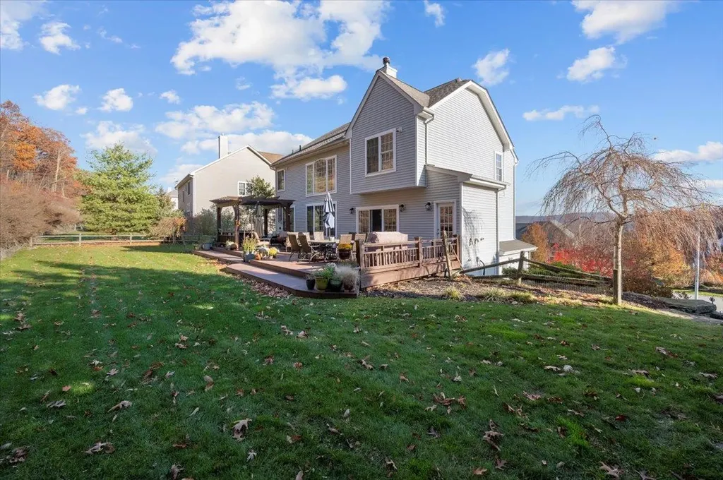 11 Heather Ridge Highland Mills NY 10930