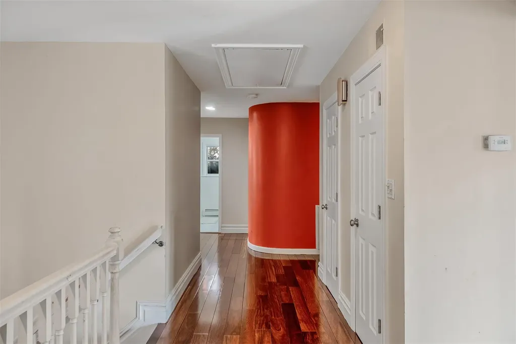 1070 Fordham Lane Woodmere NY 11598