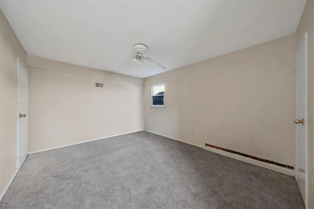 1070 Fordham Lane Woodmere NY 11598