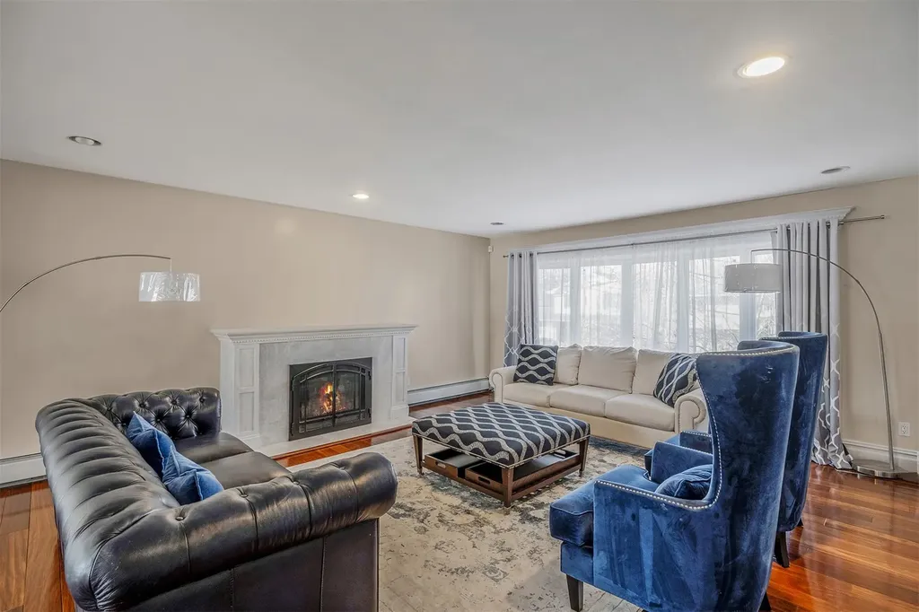 1070 Fordham Lane Woodmere NY 11598
