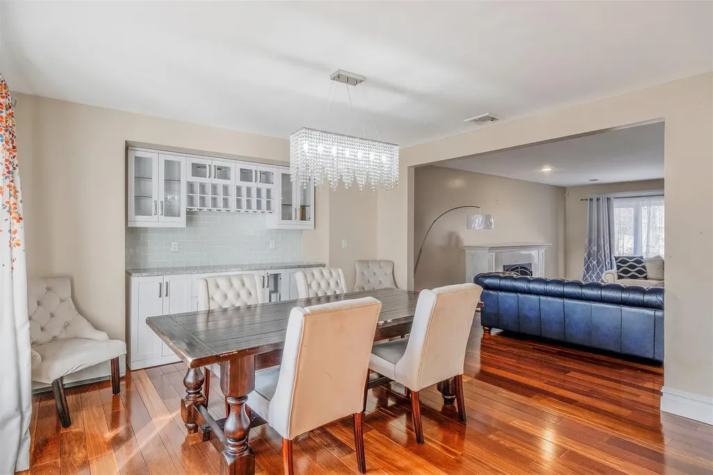 1070 Fordham Lane Woodmere NY 11598