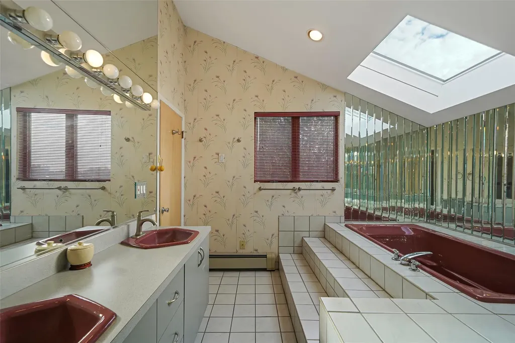 3 Panfield Place Mount Sinai NY 11766