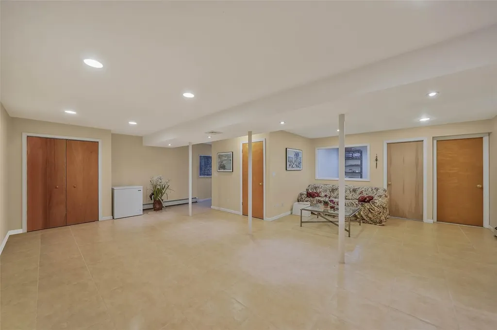 3 Panfield Place Mount Sinai NY 11766
