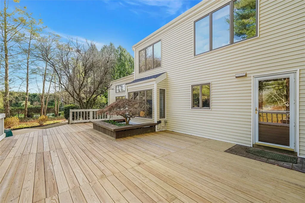 3 Panfield Place Mount Sinai NY 11766