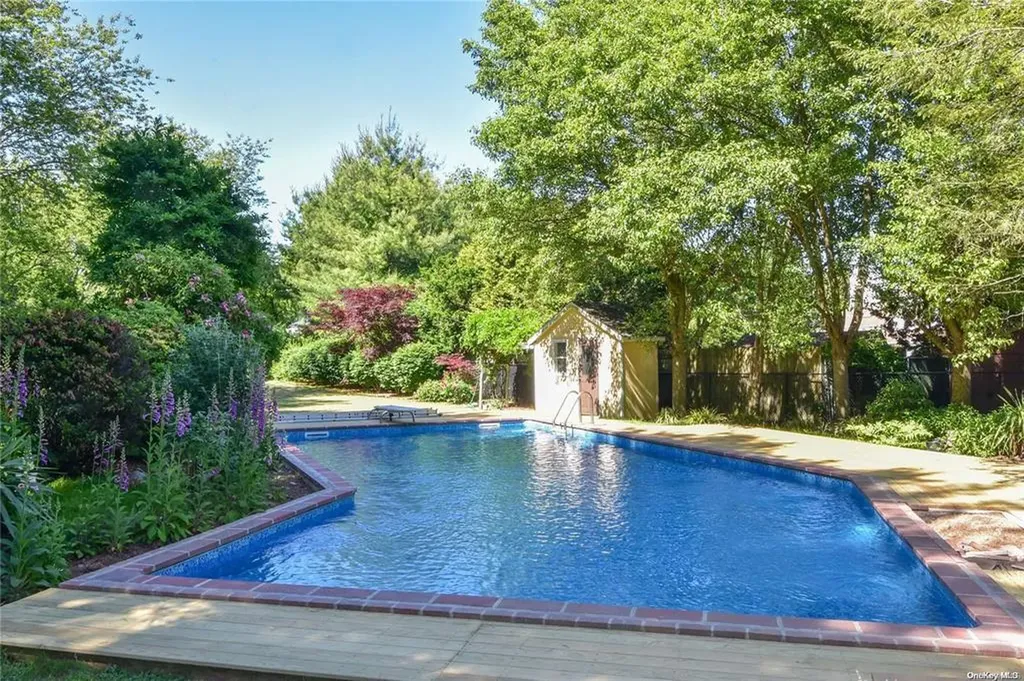 3 Panfield Place Mount Sinai NY 11766