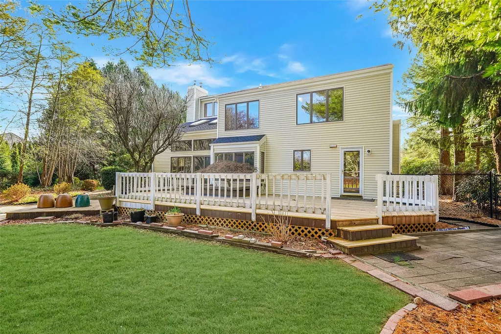 3 Panfield Place Mount Sinai NY 11766