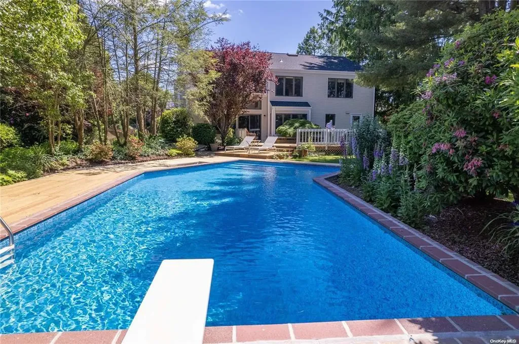 3 Panfield Place Mount Sinai NY 11766