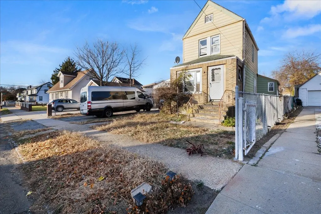 139-16 219th Jamaica NY 11412