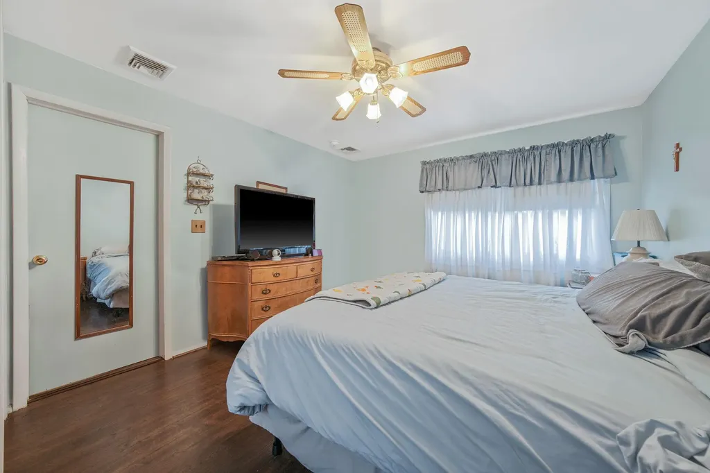 973 Bruce Drive Wantagh NY 11793