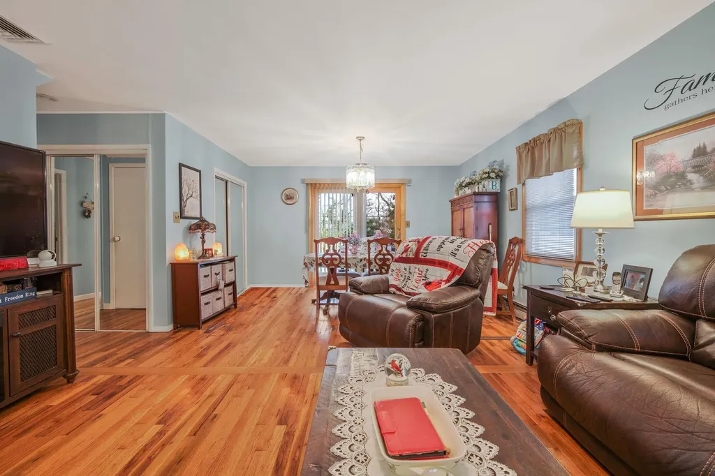 973 Bruce Drive Wantagh NY 11793