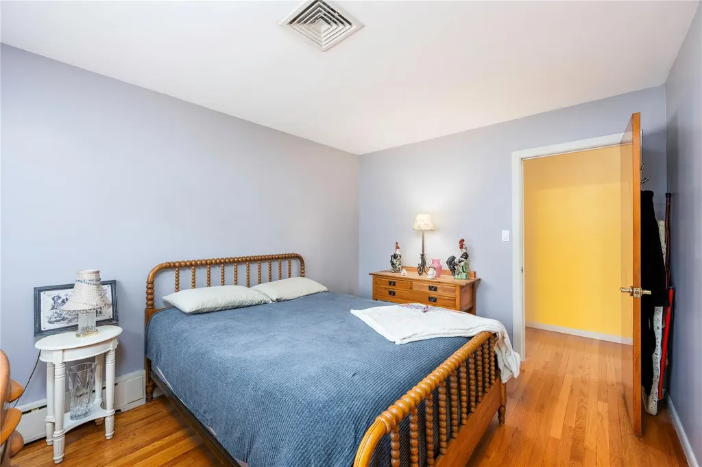 13 Wendy Drive Poughkeepsie NY 12603