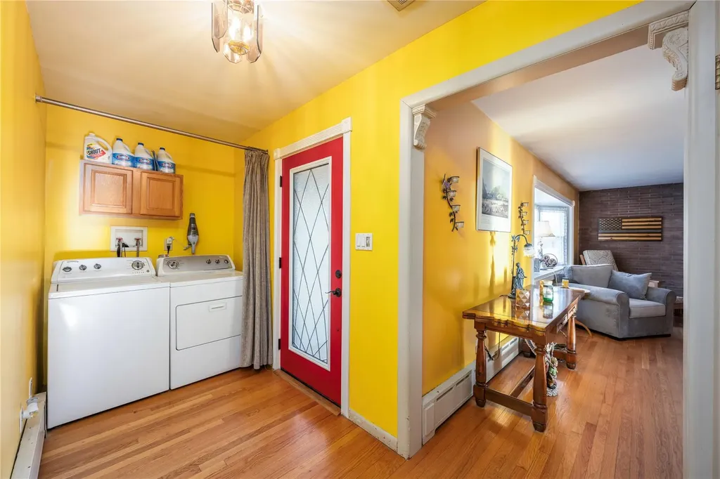 13 Wendy Drive Poughkeepsie NY 12603