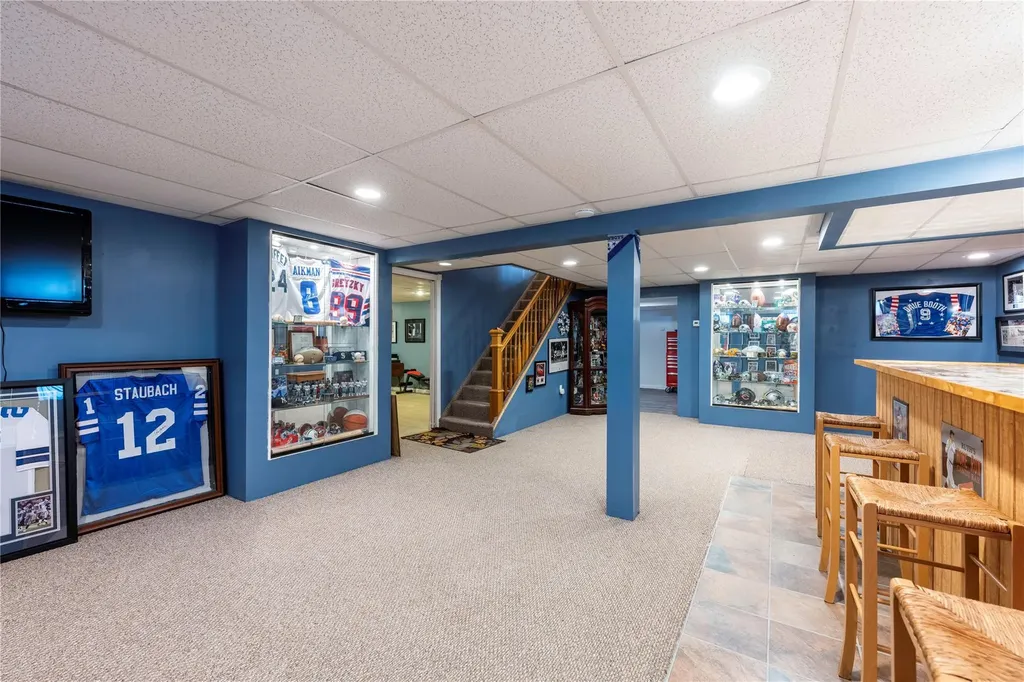 13 Wendy Drive Poughkeepsie NY 12603