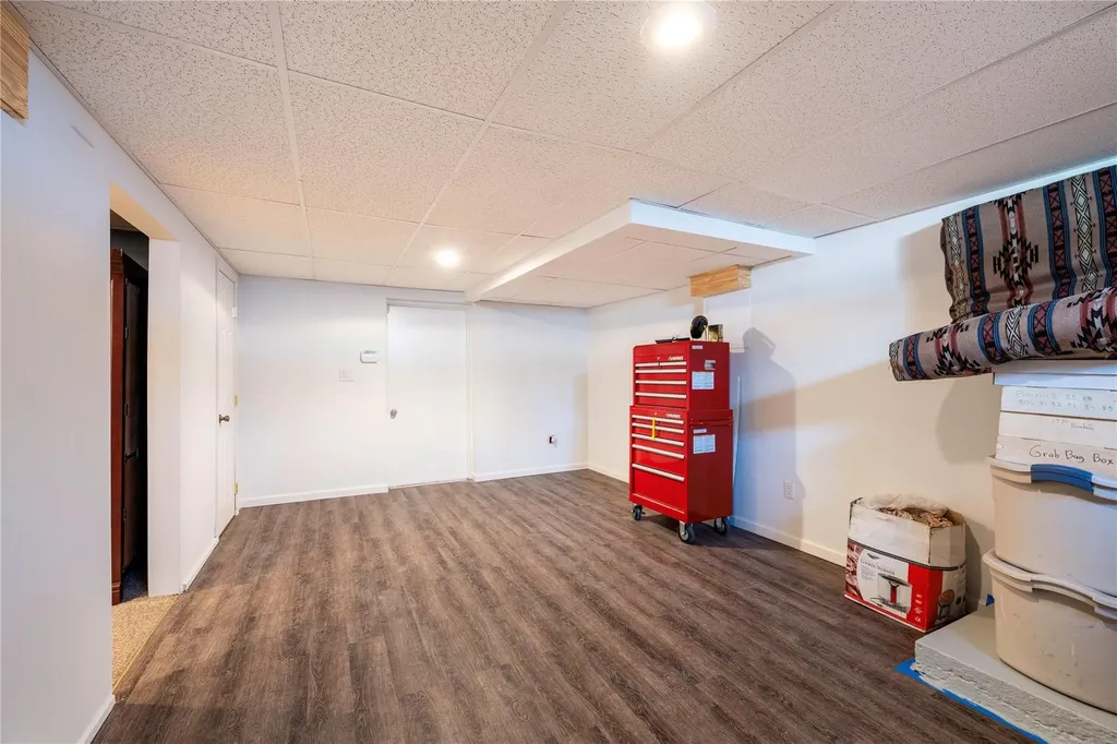 13 Wendy Drive Poughkeepsie NY 12603