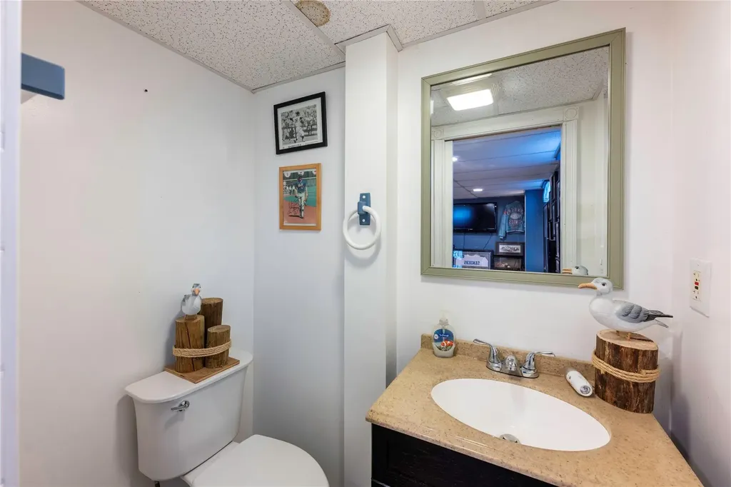 13 Wendy Drive Poughkeepsie NY 12603