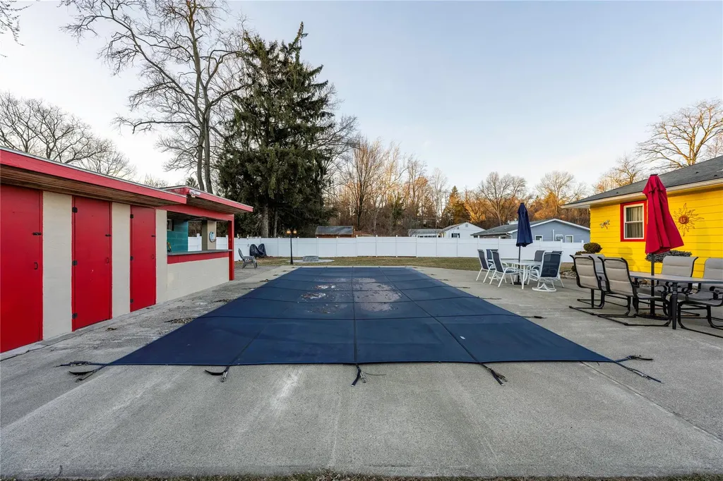 13 Wendy Drive Poughkeepsie NY 12603