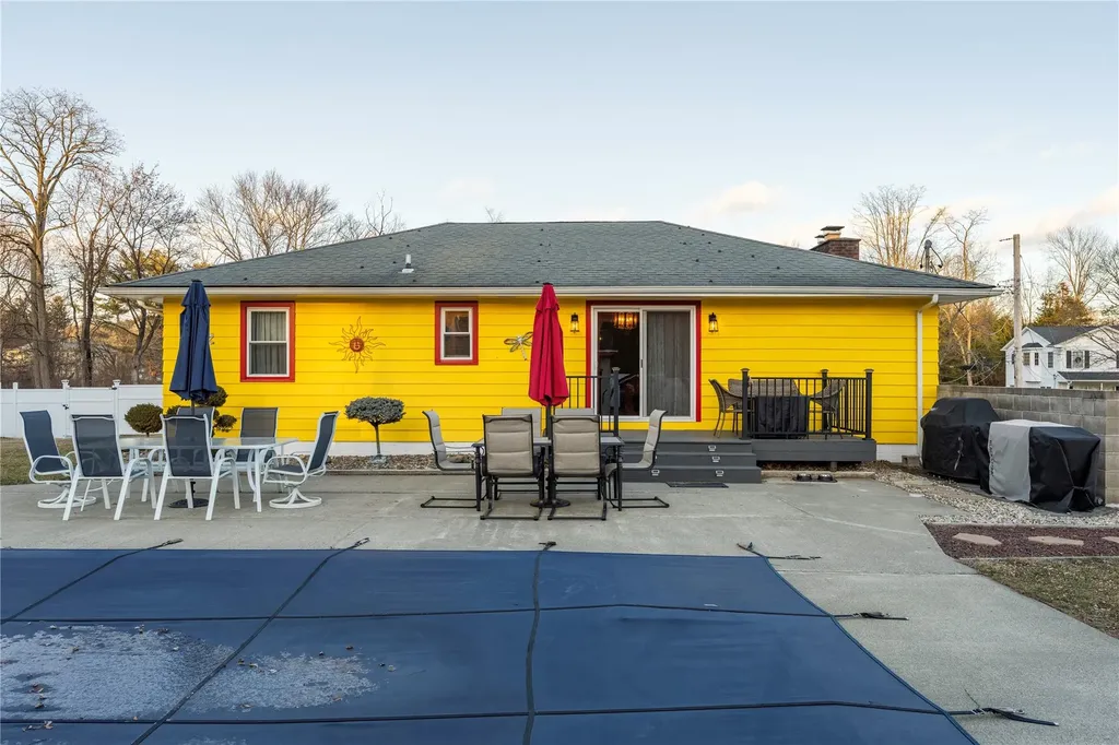13 Wendy Drive Poughkeepsie NY 12603