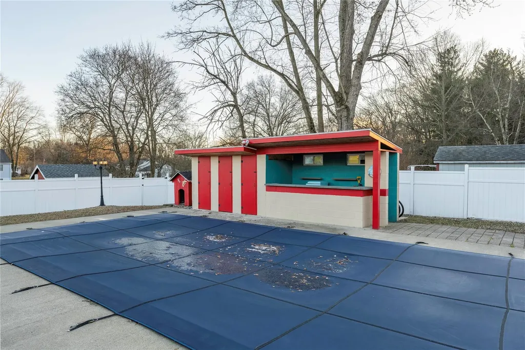 13 Wendy Drive Poughkeepsie NY 12603
