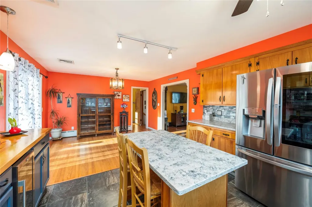 13 Wendy Drive Poughkeepsie NY 12603