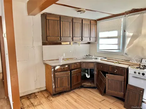 181 Cypress Drive Mastic Beach NY 11951