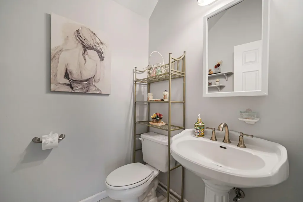 115 Hammond Road Centereach NY 11720