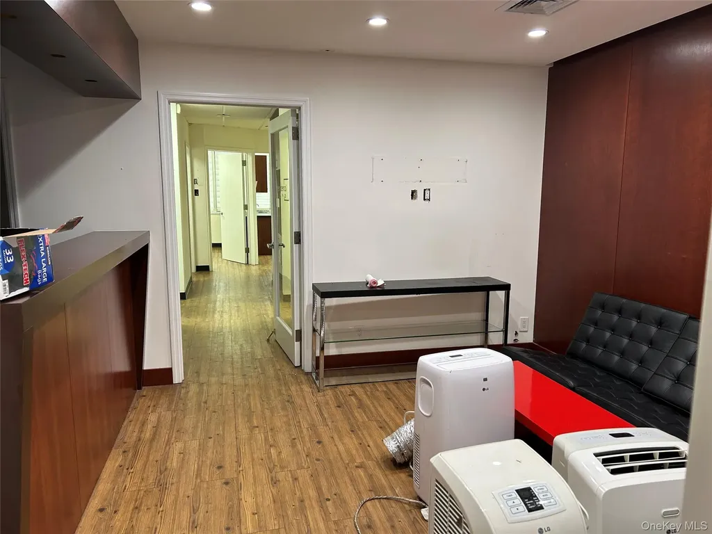 218-14 Northern Boulevard Bayside NY 11361