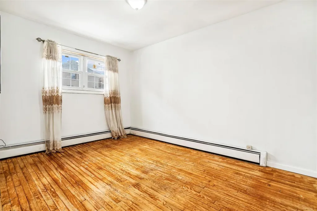458 Swinton Avenue Bronx NY 10465