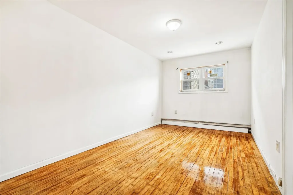 458 Swinton Avenue Bronx NY 10465