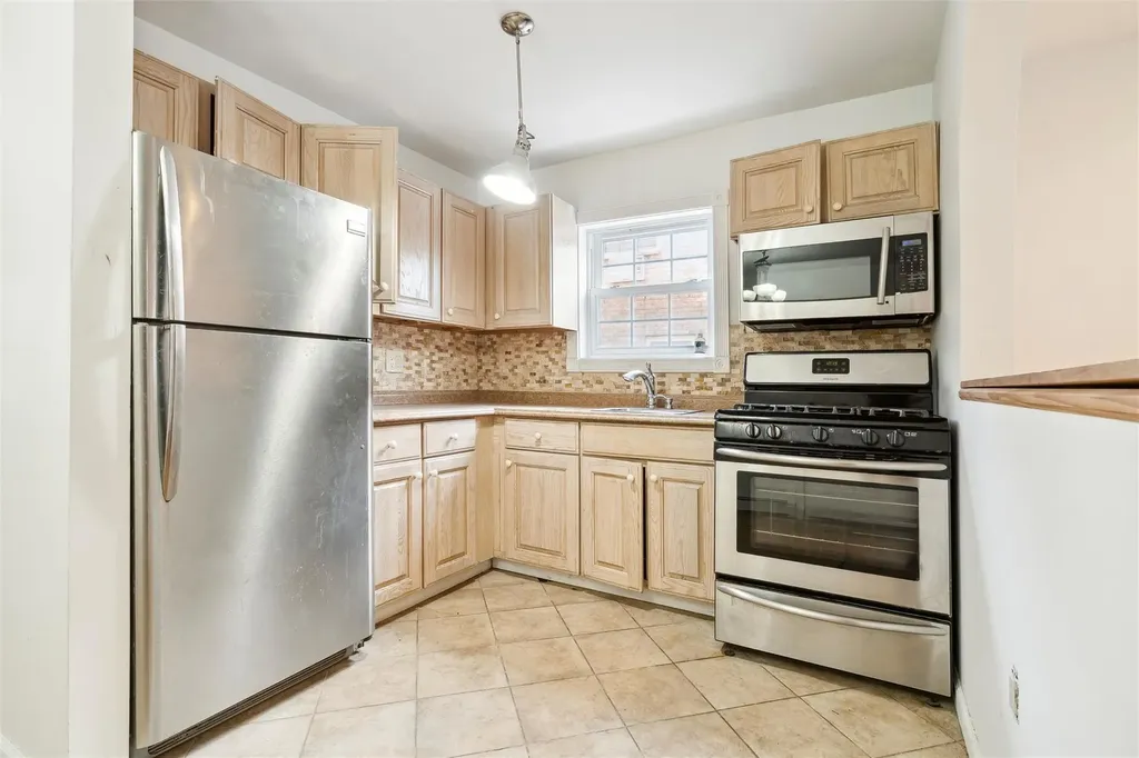 458 Swinton Avenue Bronx NY 10465