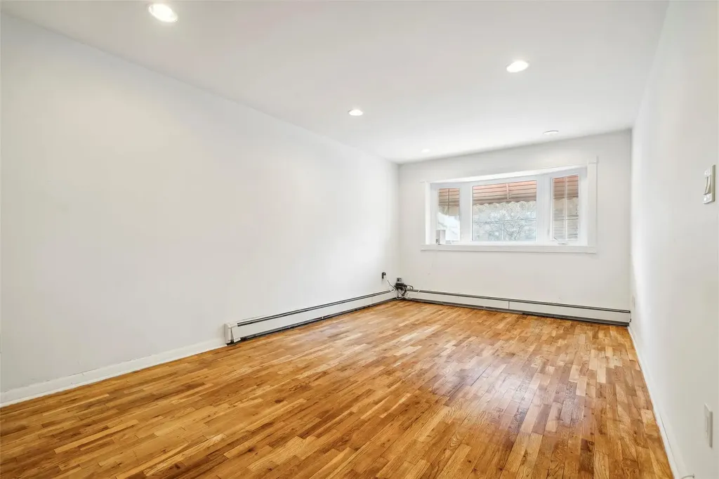 458 Swinton Avenue Bronx NY 10465