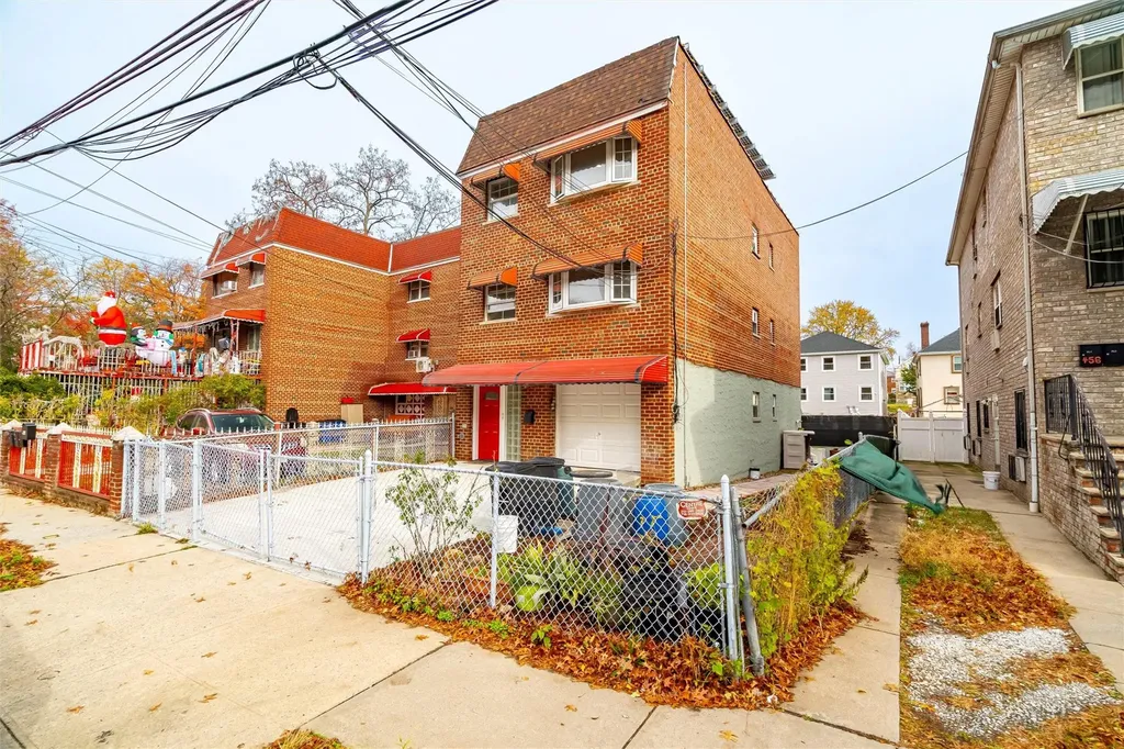 458 Swinton Avenue Bronx NY 10465
