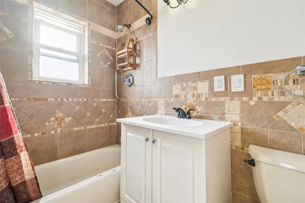 458 Swinton Avenue Bronx NY 10465