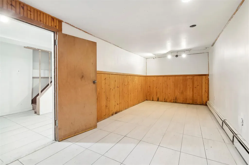 458 Swinton Avenue Bronx NY 10465