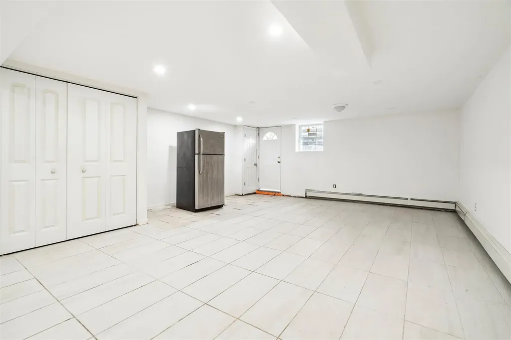 458 Swinton Avenue Bronx NY 10465