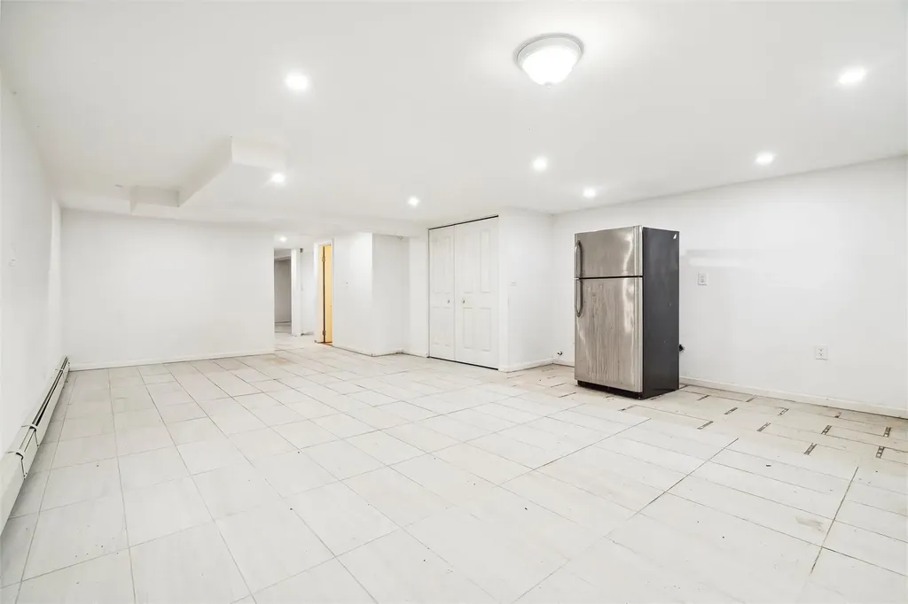 458 Swinton Avenue Bronx NY 10465