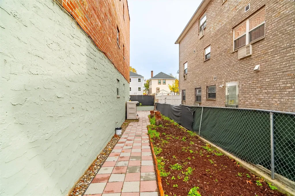 458 Swinton Avenue Bronx NY 10465