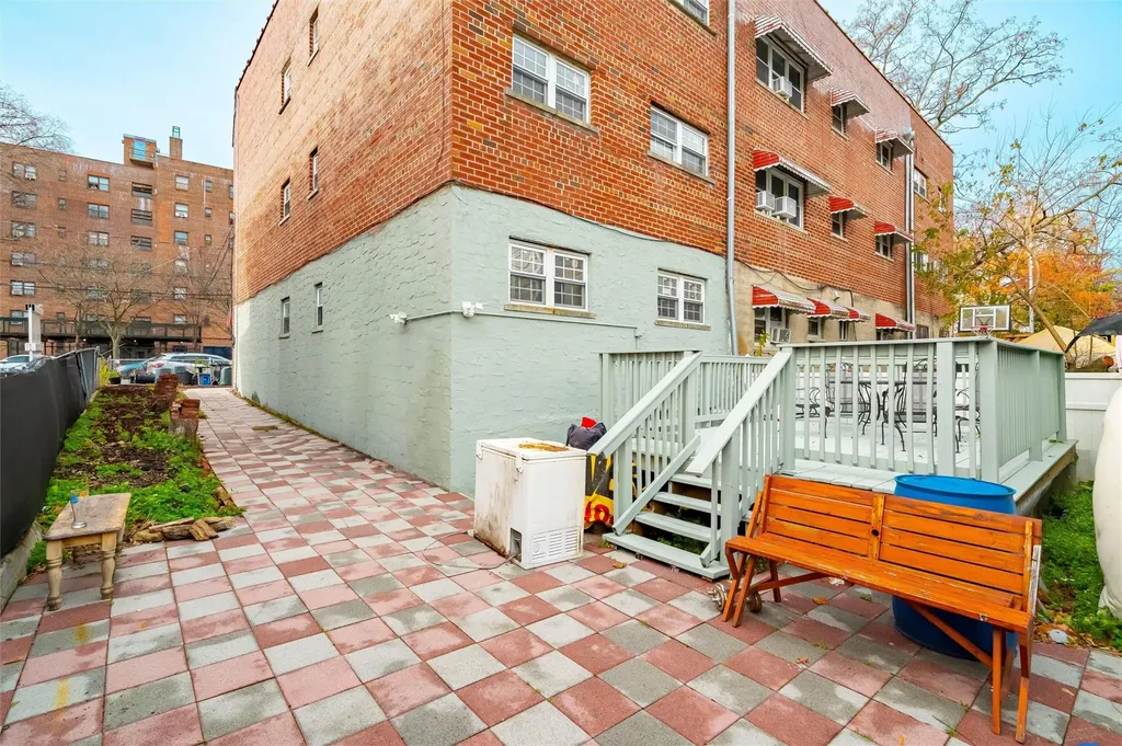 458 Swinton Avenue Bronx NY 10465