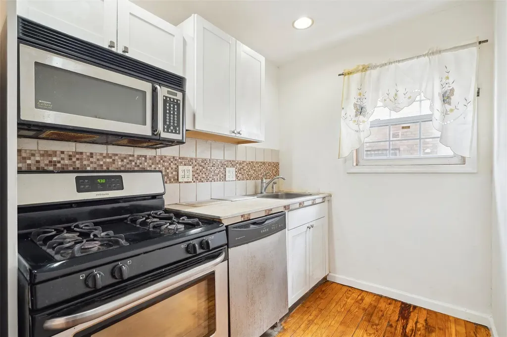 458 Swinton Avenue Bronx NY 10465