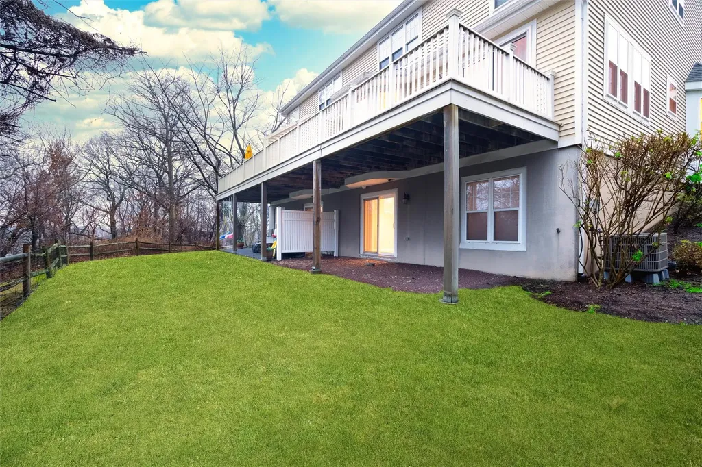 113 Winding Ridge Road White Plains NY 10603