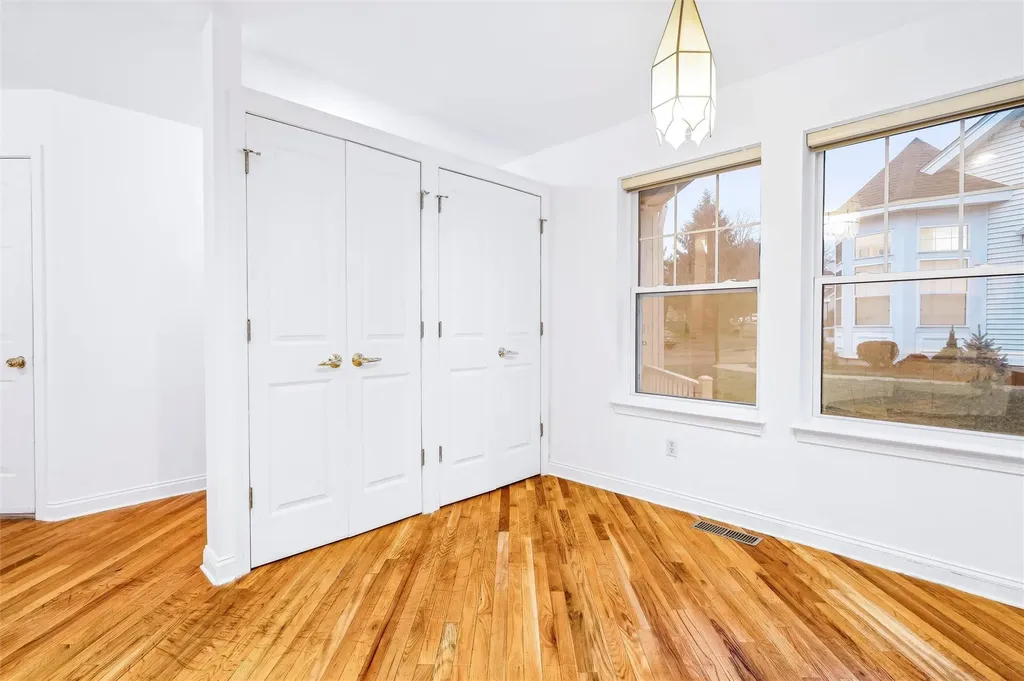 113 Winding Ridge Road White Plains NY 10603