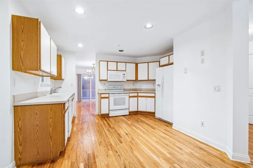 113 Winding Ridge Road White Plains NY 10603