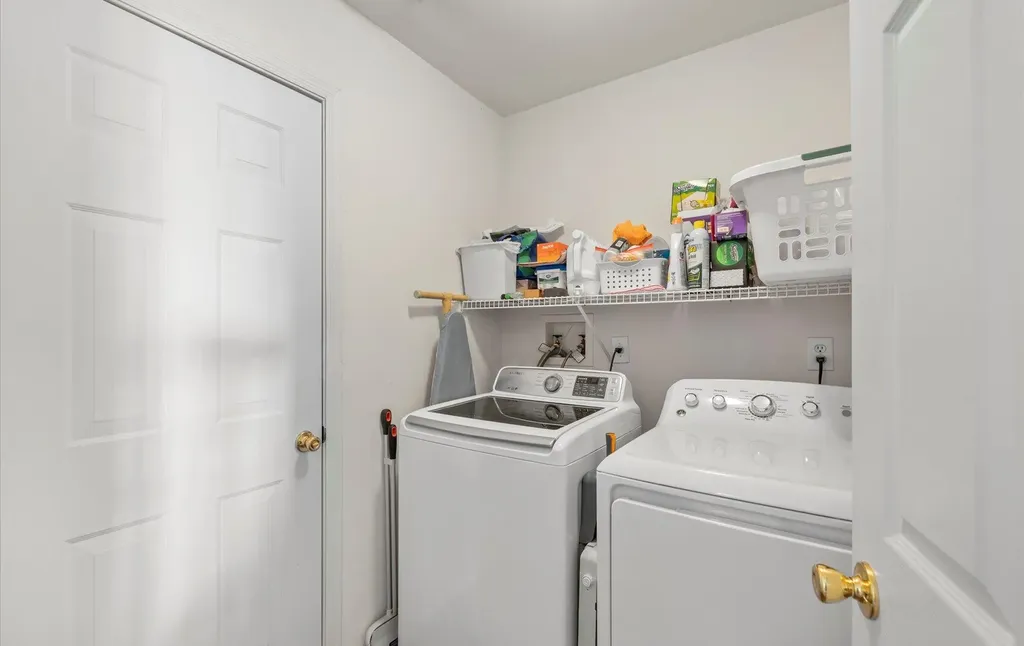 59 Pleasantview Drive Central Islip NY 11722