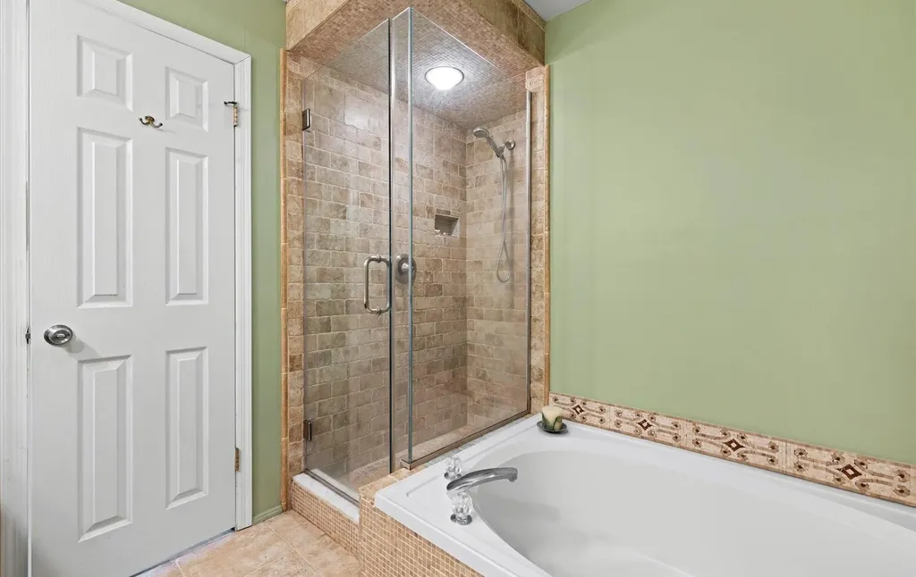 59 Pleasantview Drive Central Islip NY 11722
