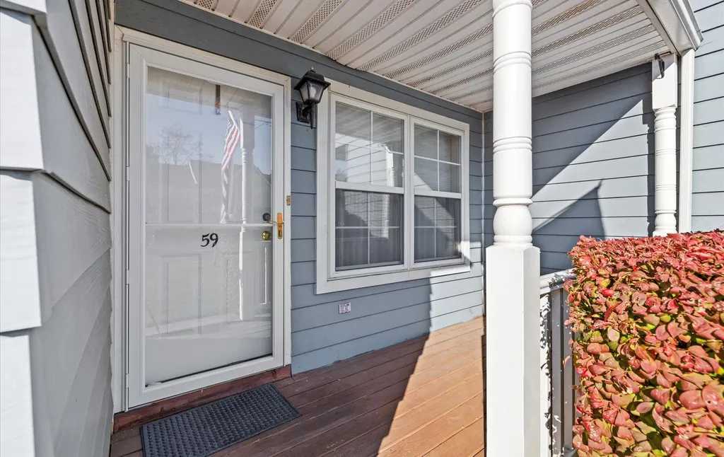 59 Pleasantview Drive Central Islip NY 11722