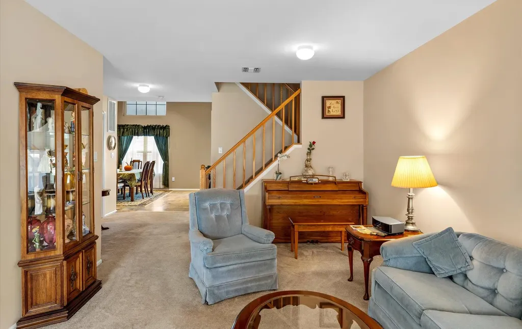 59 Pleasantview Drive Central Islip NY 11722