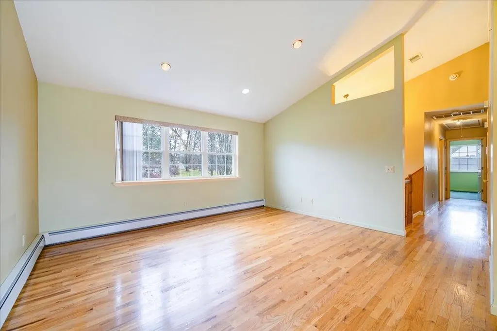 6 Edwards Drive Pine Bush NY 12566